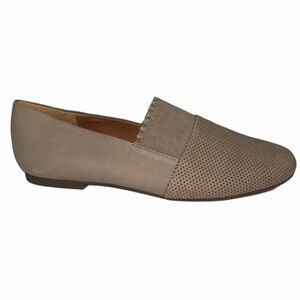 Gentle Souls Kenneth Cole Eugene Ruffle Leather Loafer 7